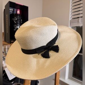 Nine West Tassel Black Cream Fashion Sunhat
